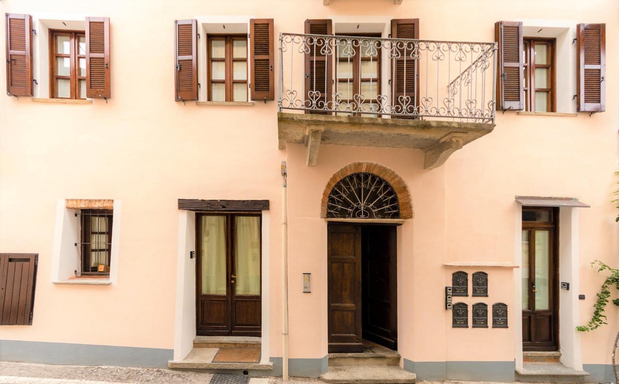 Apartamento Peiragal La Morra Exterior foto